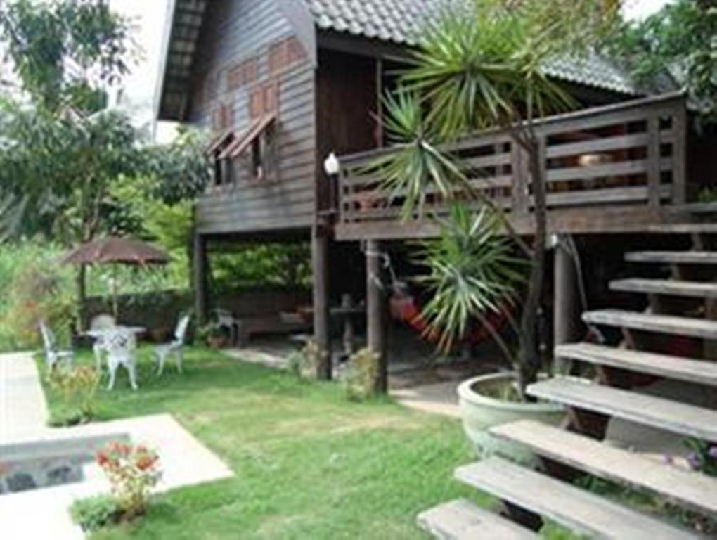 Ayothaya Riverside House Ayutthaya Ruang foto