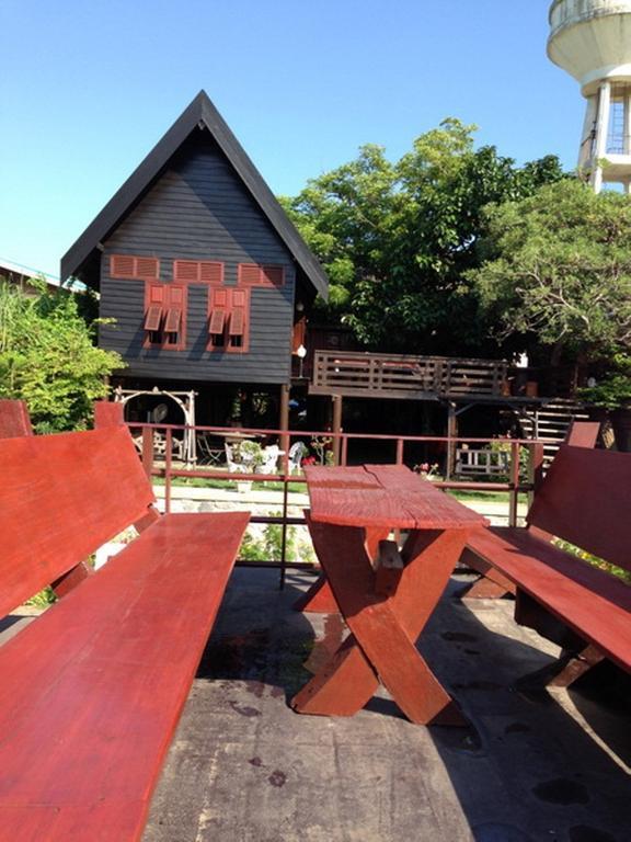 Ayothaya Riverside House Ayutthaya Ruang foto
